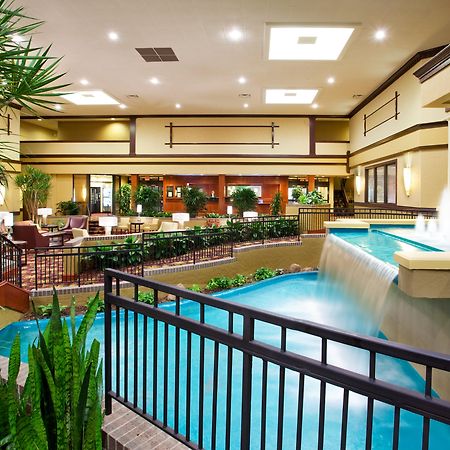 Holiday Inn Cincinnati-Eastgate By Ihg Exterior foto