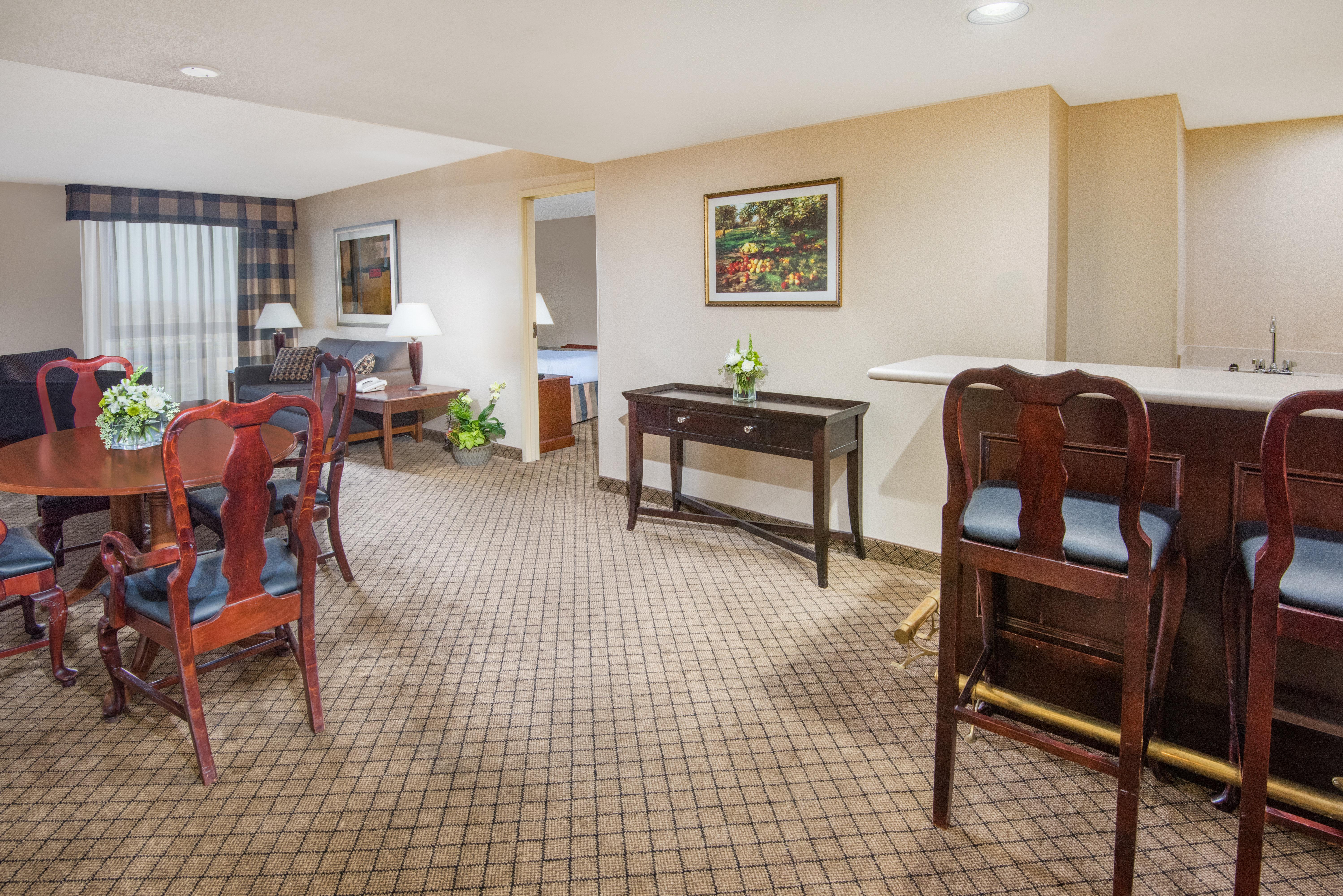Holiday Inn Cincinnati-Eastgate By Ihg Exterior foto