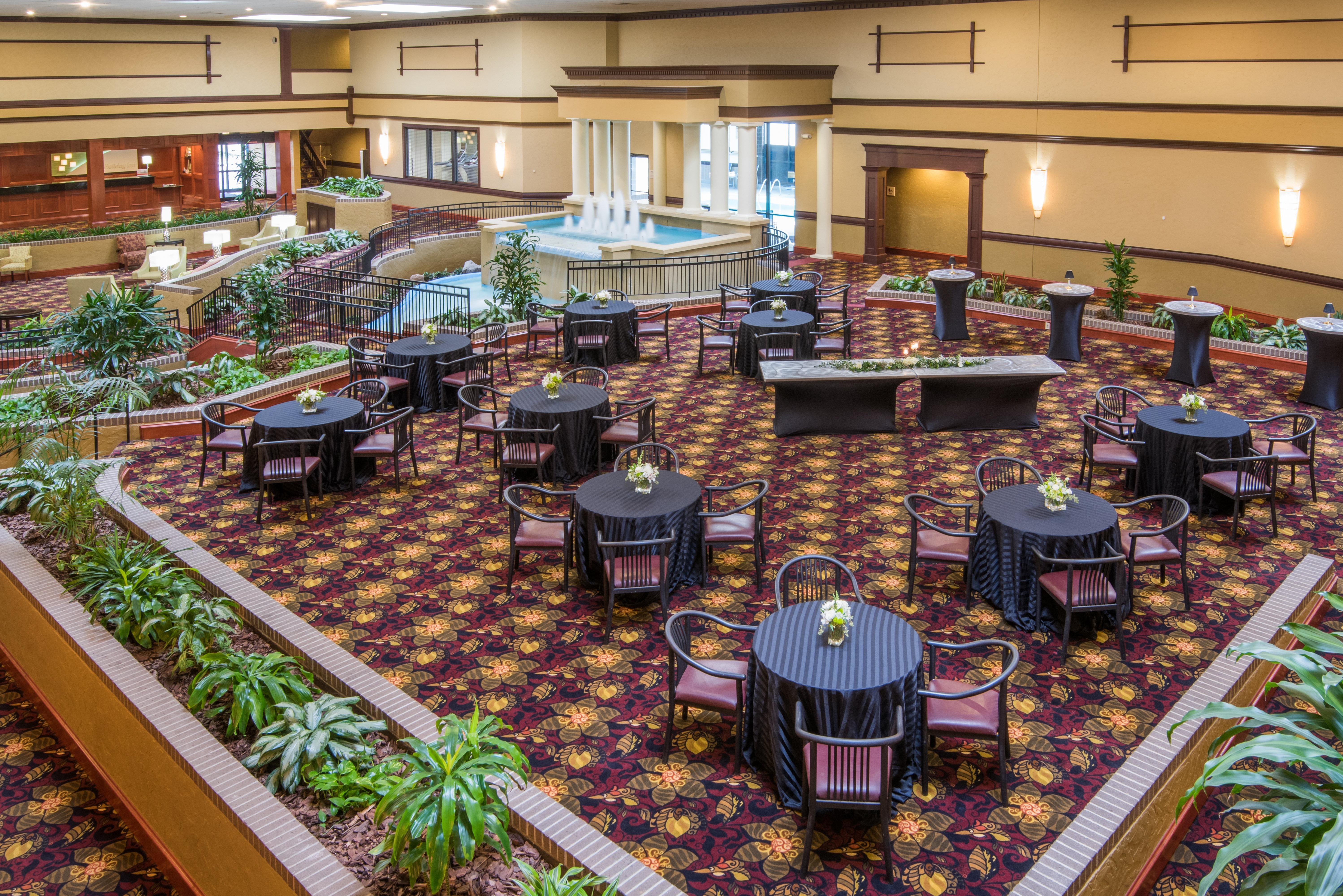 Holiday Inn Cincinnati-Eastgate By Ihg Exterior foto
